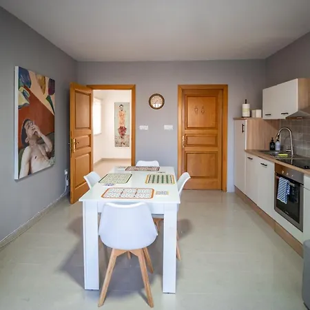 Daire The Bayview Executive Penthouse *